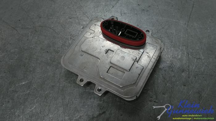 Używane Starter ksenonowy Mercedes Sprinter Cena € 61,00 Procedura marży oferowane przez Klein Gunnewiek Autodemontage & Motorentechniek