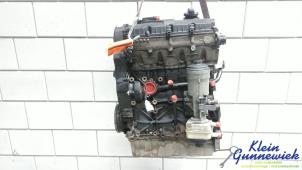 Motor van een Volkswagen Caddy 2006