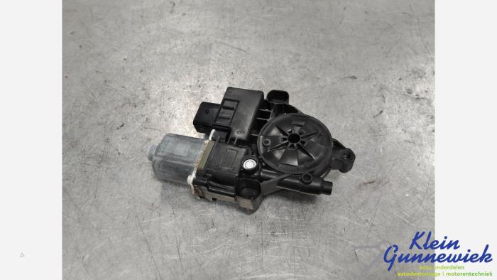 Usados Motor de ventanilla de puerta Audi S5 Precio € 20,00 Norma de margen ofrecido por Klein Gunnewiek Autodemontage & Motorentechniek