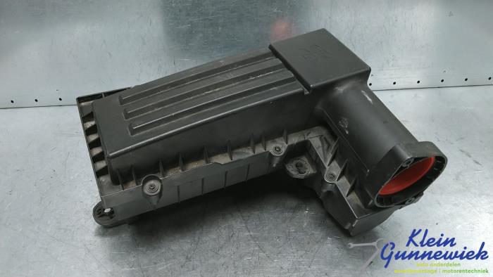 Begagnade Luftfilterhus Volkswagen Golf Pris € 30,00 Marginaltabell erbjuds av Klein Gunnewiek Autodemontage & Motorentechniek