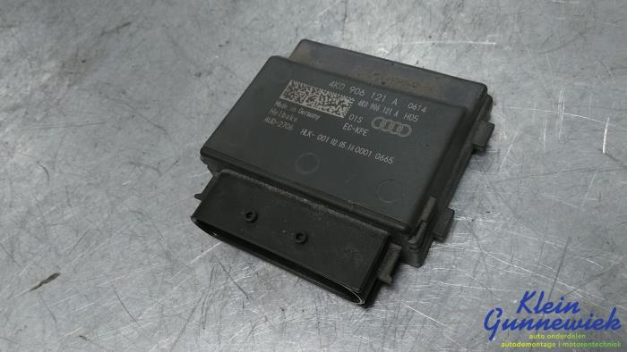 Usagé Module pompe carburant Audi Q8 Prix € 50,00 Règlement à la marge proposé par Klein Gunnewiek Autodemontage & Motorentechniek