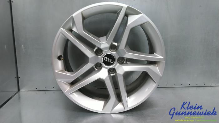 Używane Obrecz Audi Q5 Cena € 220,00 Procedura marży oferowane przez Klein Gunnewiek Autodemontage & Motorentechniek