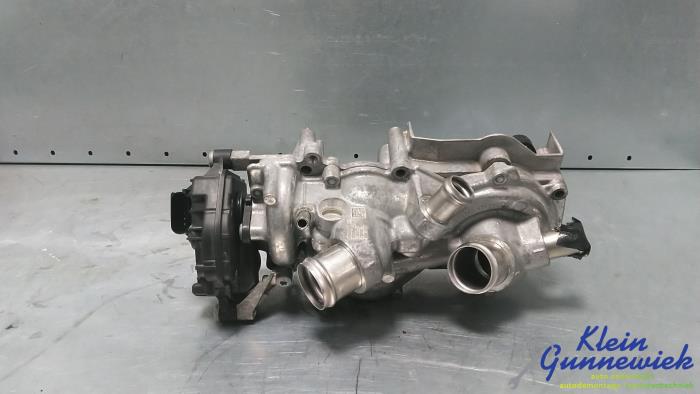 Vattenpump Volkswagen Multivan T7 (Begagnad)