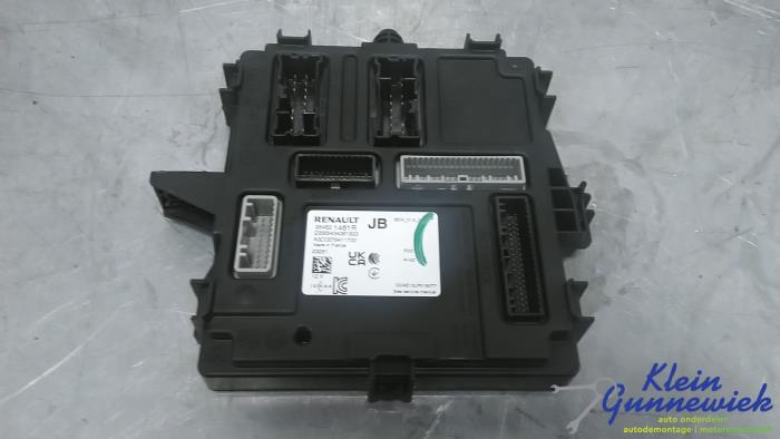 Używane Sterownik Body Control Renault Espace Cena € 395,00 Procedura marży oferowane przez Klein Gunnewiek Autodemontage & Motorentechniek