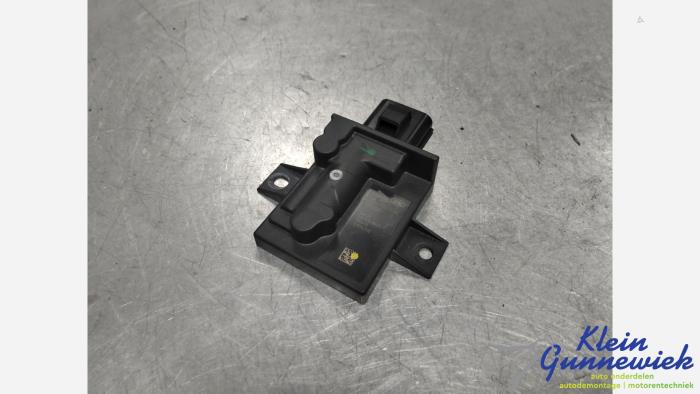 Usagé Module pompe carburant Jaguar XE Prix € 25,00 Règlement à la marge proposé par Klein Gunnewiek Autodemontage & Motorentechniek