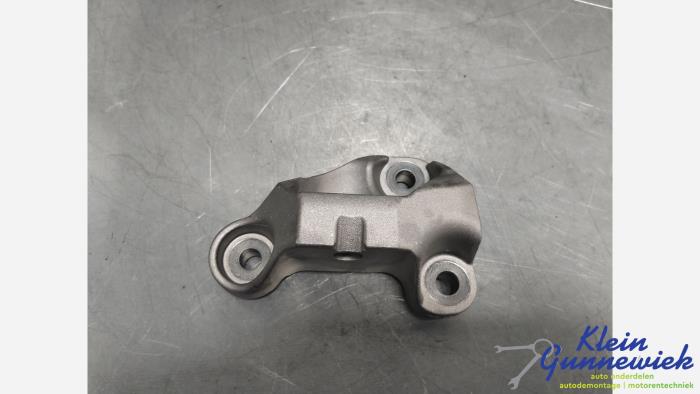 Used Engine mount Volkswagen ID. Buzz Cargo Price € 25,00 Margin scheme offered by Klein Gunnewiek Autodemontage & Motorentechniek