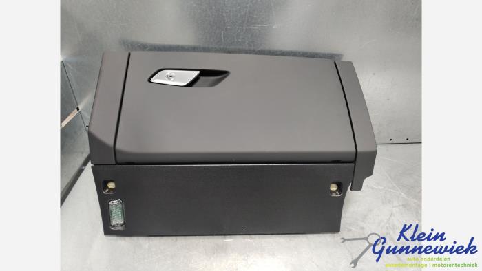 Begagnade Handskfack Audi RS6 Pris € 80,00 Marginaltabell erbjuds av Klein Gunnewiek Autodemontage & Motorentechniek