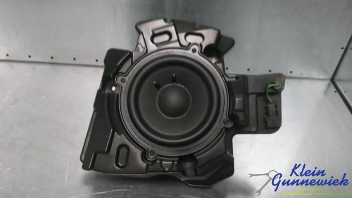 Używane Glosnik Audi RS6 Cena € 141,00 Procedura marży oferowane przez Klein Gunnewiek Autodemontage & Motorentechniek