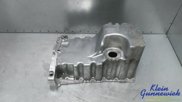 Usagé Couvercle carter Volkswagen Crafter Prix € 125,00 Règlement à la marge proposé par Klein Gunnewiek Autodemontage & Motorentechniek