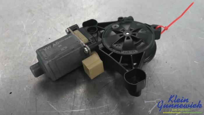 Usados Motor de ventanilla de puerta Audi A5 Precio € 17,00 Norma de margen ofrecido por Klein Gunnewiek Autodemontage & Motorentechniek