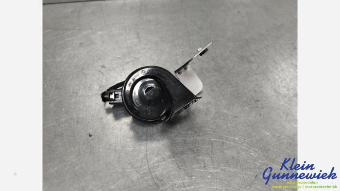 Używane Klakson Audi Q2 Cena € 24,00 Procedura marży oferowane przez Klein Gunnewiek Autodemontage & Motorentechniek