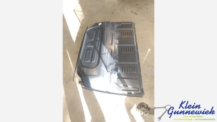 Używane Przegroda kabiny Mercedes Vito Cena € 171,00 Procedura marży oferowane przez Klein Gunnewiek Autodemontage & Motorentechniek