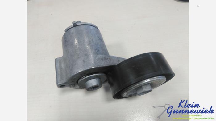 Usados Rodillo tensor correa múltiple Audi RS3 Precio € 21,00 Norma de margen ofrecido por Klein Gunnewiek Autodemontage & Motorentechniek