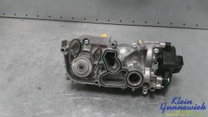 Vattenpump från en Volkswagen Multivan T7 2017