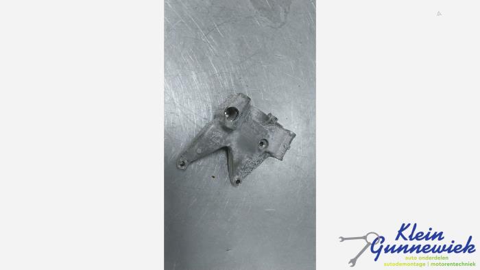 Usagé Support dynamo bas Audi SQ5 Prix € 20,00 Règlement à la marge proposé par Klein Gunnewiek Autodemontage & Motorentechniek