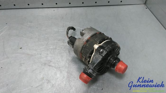 Begagnade Vattenpump Mercedes Vito Pris € 126,00 Marginaltabell erbjuds av Klein Gunnewiek Autodemontage & Motorentechniek