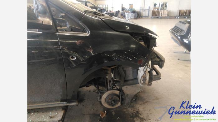 Używane Blotnik prawy przód Ford KA Cena € 95,00 Procedura marży oferowane przez Klein Gunnewiek Autodemontage & Motorentechniek
