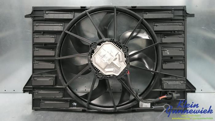 Używane Silnik wentylatora Audi Allroad Quattro Cena € 285,00 Procedura marży oferowane przez Klein Gunnewiek Autodemontage & Motorentechniek