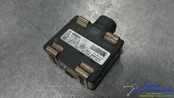 Begagnade Farthållarsensor Volkswagen Passat Pris € 214,00 Marginaltabell erbjuds av Klein Gunnewiek Autodemontage & Motorentechniek