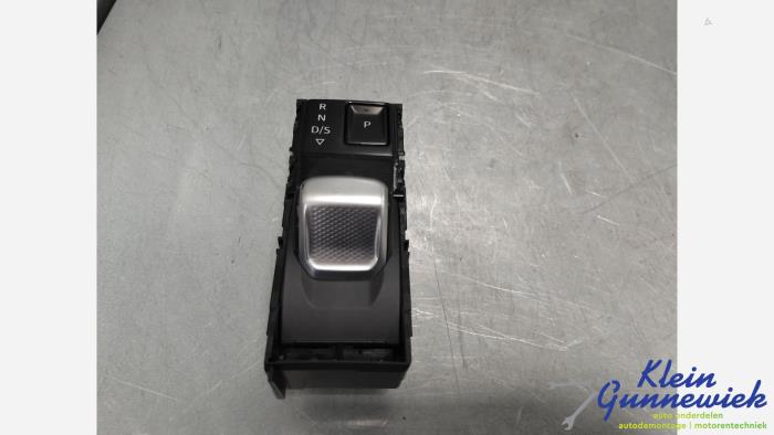Usagé Levier de vitesse Seat Leon Prix € 191,00 Règlement à la marge proposé par Klein Gunnewiek Autodemontage & Motorentechniek