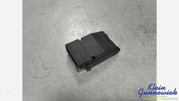 Used Computer, miscellaneous Volvo XC90 Price € 45,00 Margin scheme offered by Klein Gunnewiek Autodemontage & Motorentechniek