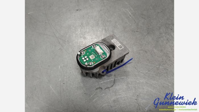 Używane Lampa LED Mercedes C-Klasse Cena € 33,00 Procedura marży oferowane przez Klein Gunnewiek Autodemontage & Motorentechniek