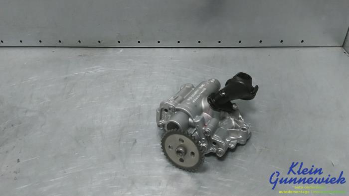 Używane Pompa oleju Seat Leon Cena € 58,00 Procedura marży oferowane przez Klein Gunnewiek Autodemontage & Motorentechniek
