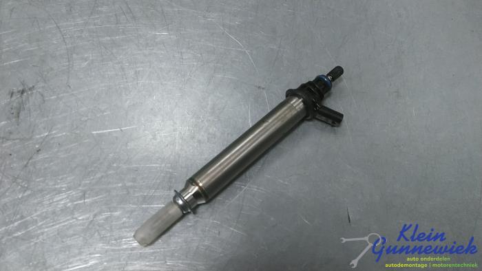 Usagé Injecteur (injection essence) Mercedes GLA Prix € 35,00 Règlement à la marge proposé par Klein Gunnewiek Autodemontage & Motorentechniek