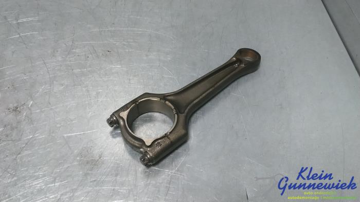 Begagnade Vevstake Mini Mini Pris € 75,00 Marginaltabell erbjuds av Klein Gunnewiek Autodemontage & Motorentechniek