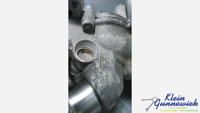Vattenpump från en Volkswagen T-Roc 2024
