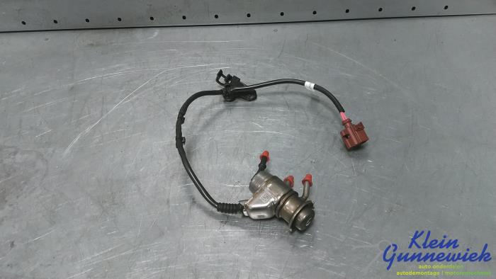 Usados Inyector Adblue Volkswagen Touran Precio € 140,00 Norma de margen ofrecido por Klein Gunnewiek Autodemontage & Motorentechniek