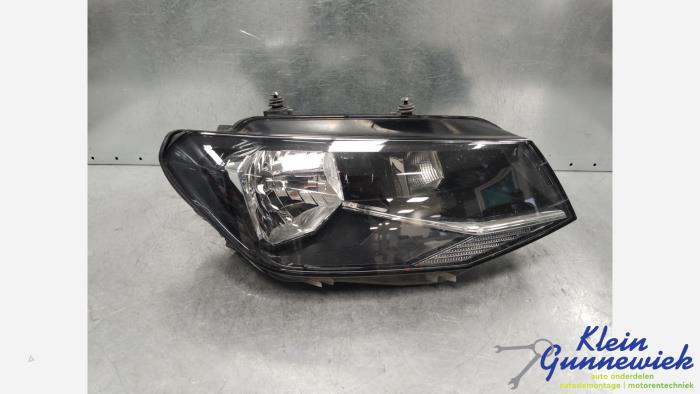 Używane Reflektor prawy Volkswagen Caddy Cena € 135,00 Procedura marży oferowane przez Klein Gunnewiek Autodemontage & Motorentechniek