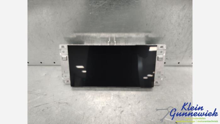 Begagnade Innerdisplay Audi Q3 Pris € 708,00 Marginaltabell erbjuds av Klein Gunnewiek Autodemontage & Motorentechniek