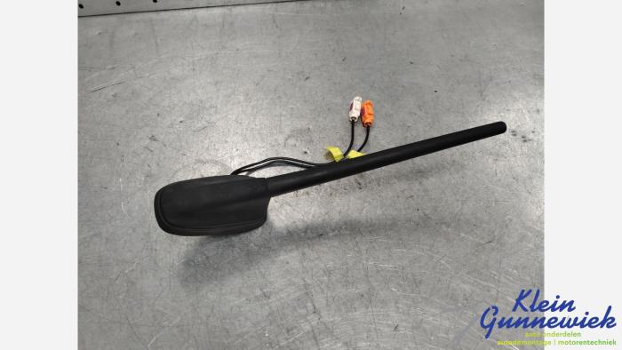 Używane Antena GPS Opel Vivaro Cena € 27,00 Procedura marży oferowane przez Klein Gunnewiek Autodemontage & Motorentechniek