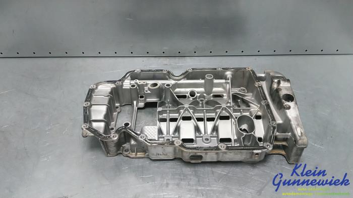 Usagé Couvercle carter Volkswagen Tiguan Prix € 150,00 Règlement à la marge proposé par Klein Gunnewiek Autodemontage & Motorentechniek