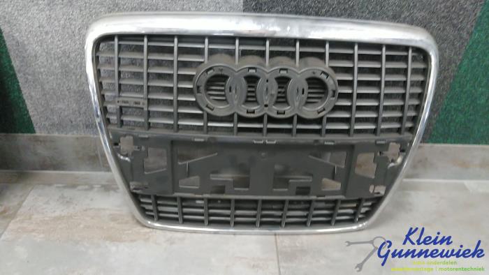 Begagnade Grill Audi A6 Pris € 65,00 Marginaltabell erbjuds av Klein Gunnewiek Autodemontage & Motorentechniek