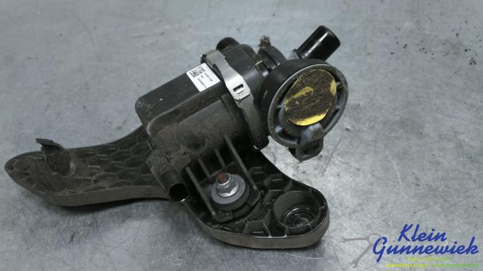 Begagnade Bränsletrycksregulator Audi A6 Pris € 125,00 Marginaltabell erbjuds av Klein Gunnewiek Autodemontage & Motorentechniek