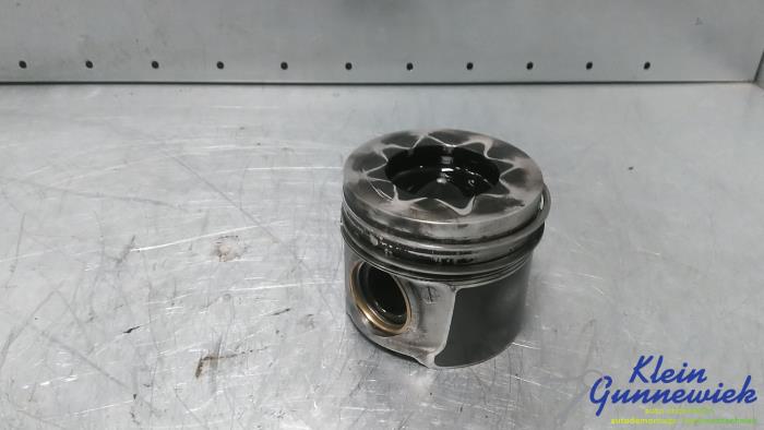 Gebrauchte Kolben BMW 3-Serie Preis € 75,00 Margenregelung angeboten von Klein Gunnewiek Autodemontage & Motorentechniek