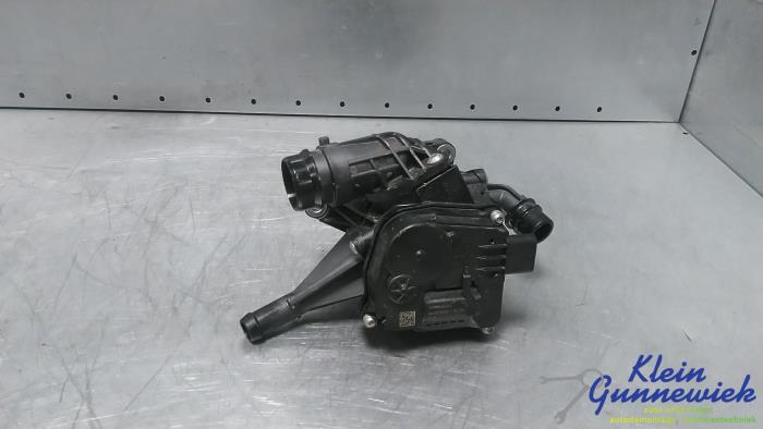 Gebrauchte Thermostatgehäuse Hyundai Santafe Preis € 195,00 Margenregelung angeboten von Klein Gunnewiek Autodemontage & Motorentechniek