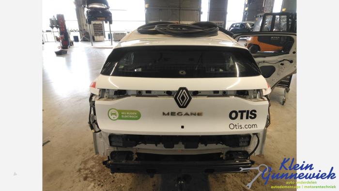 Używane Tylna klapa Renault Megane Cena € 595,00 Procedura marży oferowane przez Klein Gunnewiek Autodemontage & Motorentechniek
