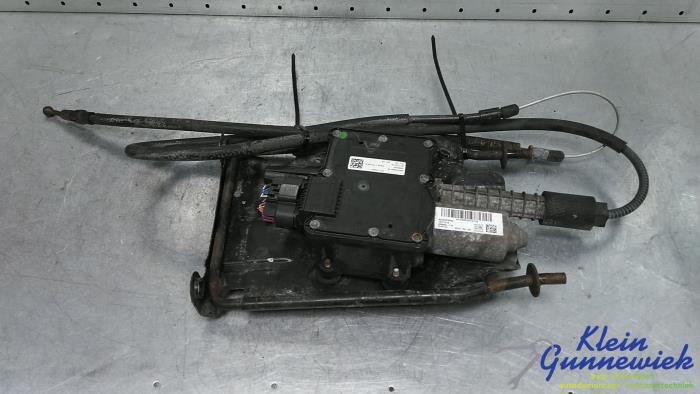Używane Silnik hamulca postojowego Opel Meriva Cena € 151,00 Procedura marży oferowane przez Klein Gunnewiek Autodemontage & Motorentechniek