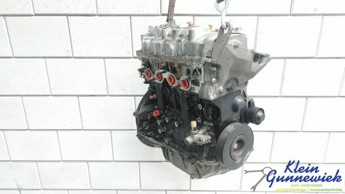 Motor van een Renault Modus 2009