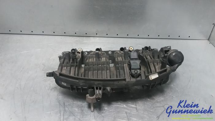 Używane Kolektor dolotowy Audi A4 Cena € 140,00 Procedura marży oferowane przez Klein Gunnewiek Autodemontage & Motorentechniek