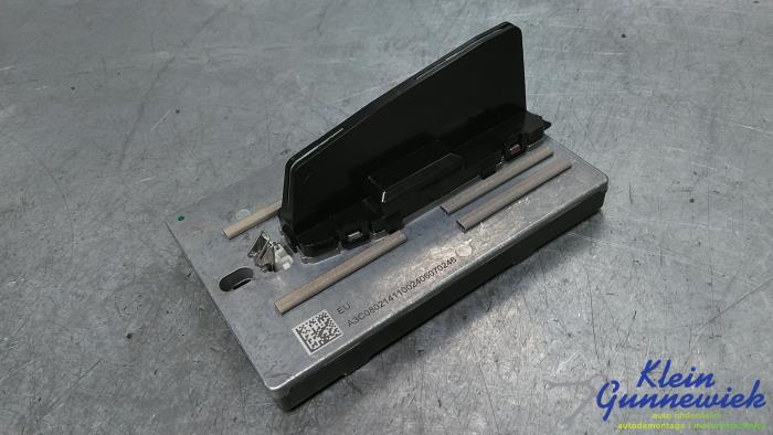 Używane Antena GPS Volvo V90 Cena € 83,00 Procedura marży oferowane przez Klein Gunnewiek Autodemontage & Motorentechniek