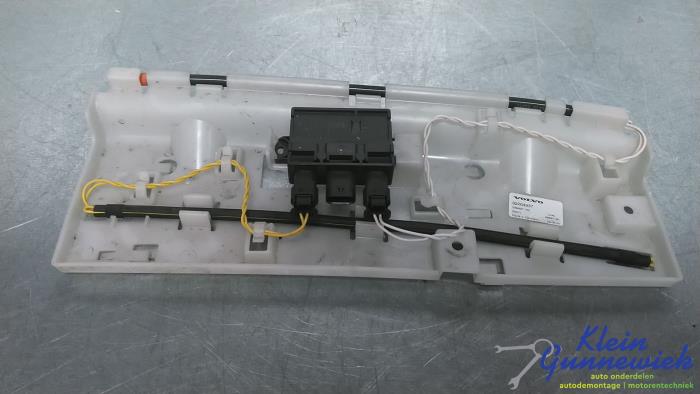 Begagnade Sensor (övriga) Volvo V90 Pris € 95,00 Marginaltabell erbjuds av Klein Gunnewiek Autodemontage & Motorentechniek