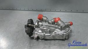 Vattenpump från en Volkswagen Multivan T7 2017