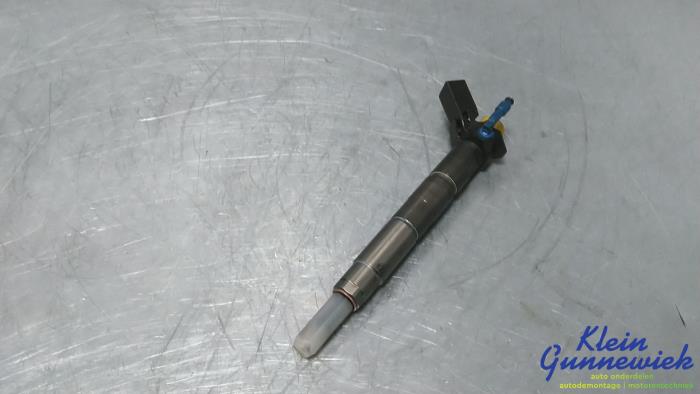 Usagé Injecteurs Mercedes E-Klasse Prix € 100,00 Règlement à la marge proposé par Klein Gunnewiek Autodemontage & Motorentechniek