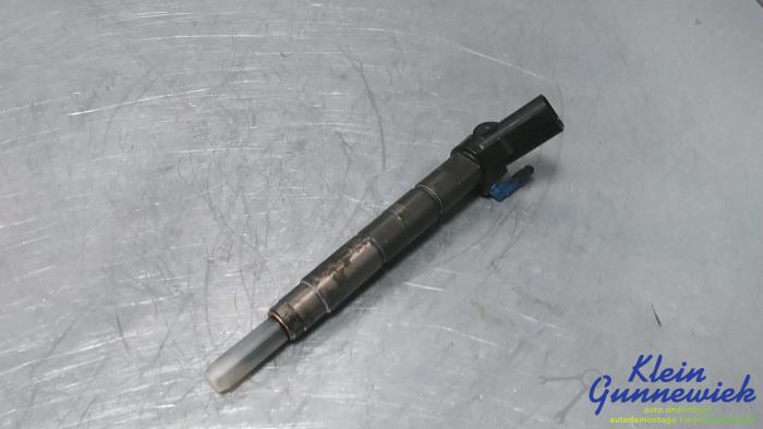 Usagé Injecteurs Mercedes E-Klasse Prix € 100,00 Règlement à la marge proposé par Klein Gunnewiek Autodemontage & Motorentechniek