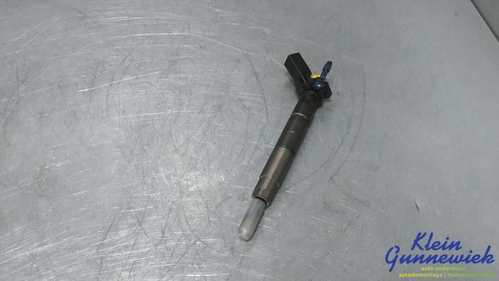 Usagé Injecteurs Mercedes E-Klasse Prix € 100,00 Règlement à la marge proposé par Klein Gunnewiek Autodemontage & Motorentechniek