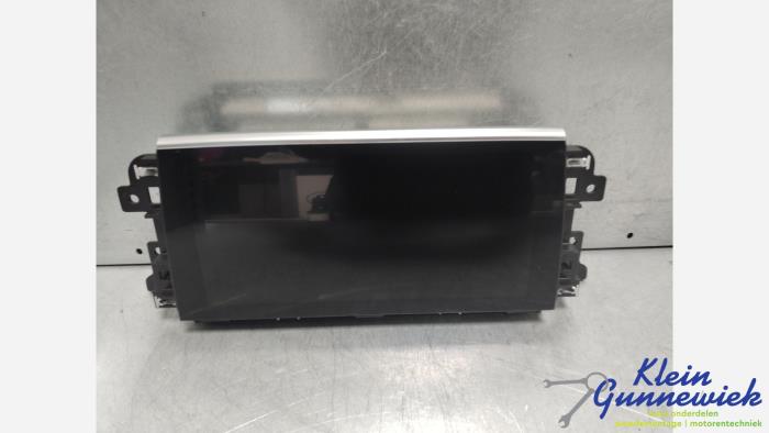 Begagnade Innerdisplay Audi A8 Pris € 695,00 Marginaltabell erbjuds av Klein Gunnewiek Autodemontage & Motorentechniek